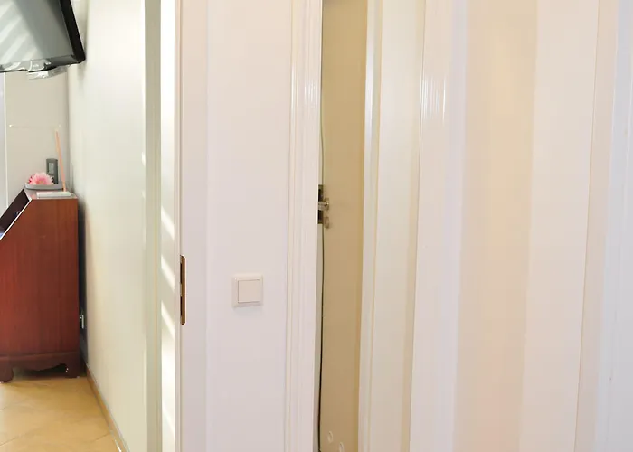 Elbhus Apartament *